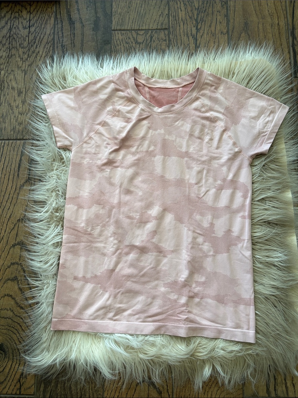 Athleta momentum shirt sz Large
